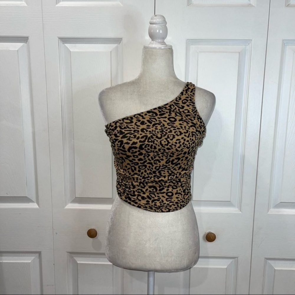 2/$25 Urban Outfitters One Shoulder Cheetah Crop Top - Picture 2 of 5